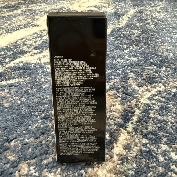 M·A·C Prep + Prime Fix Lavender Full size - Picture 3 of 5